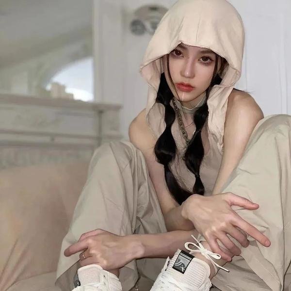 沉默一瞬
